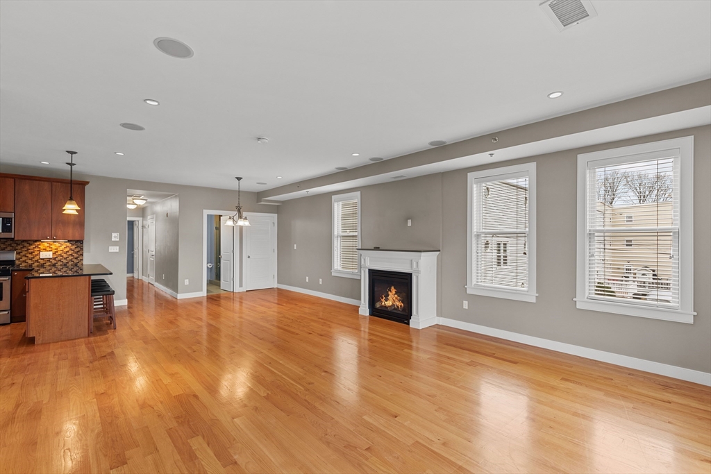 26 Mount Vernon St # 2