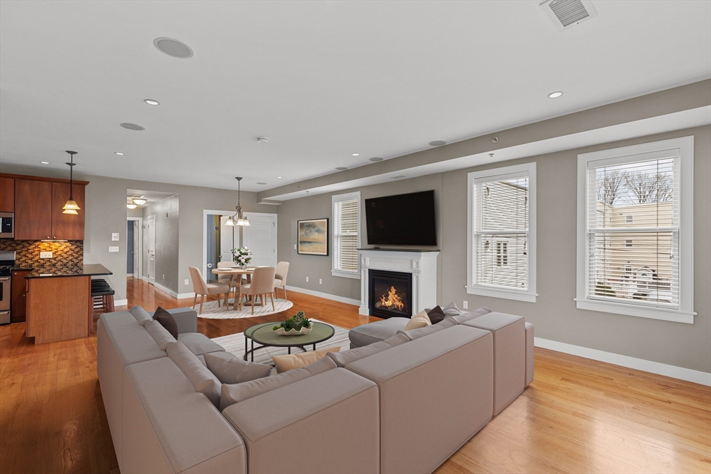 26 Mount Vernon St # 2