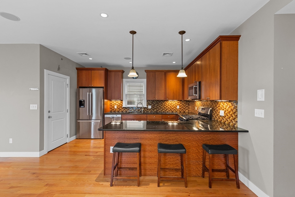 26 Mount Vernon St # 2