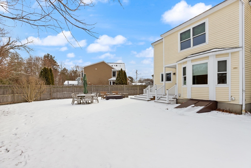 4 Evergreen Cir # 4