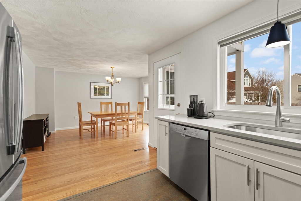 4 Evergreen Cir # 4