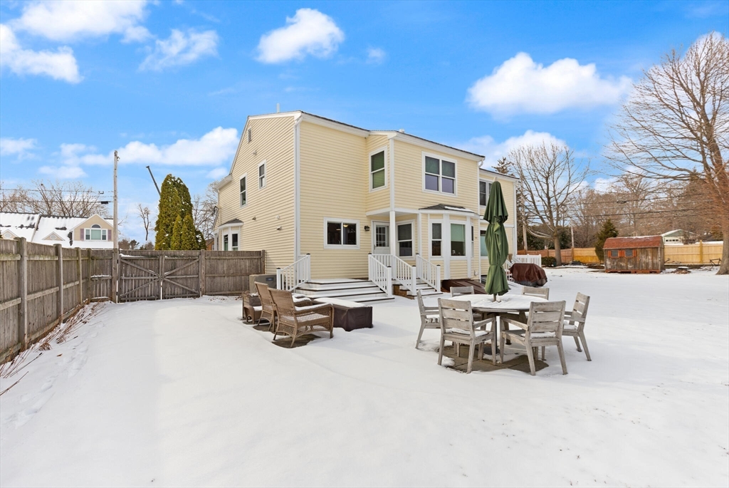 4 Evergreen Cir # 4