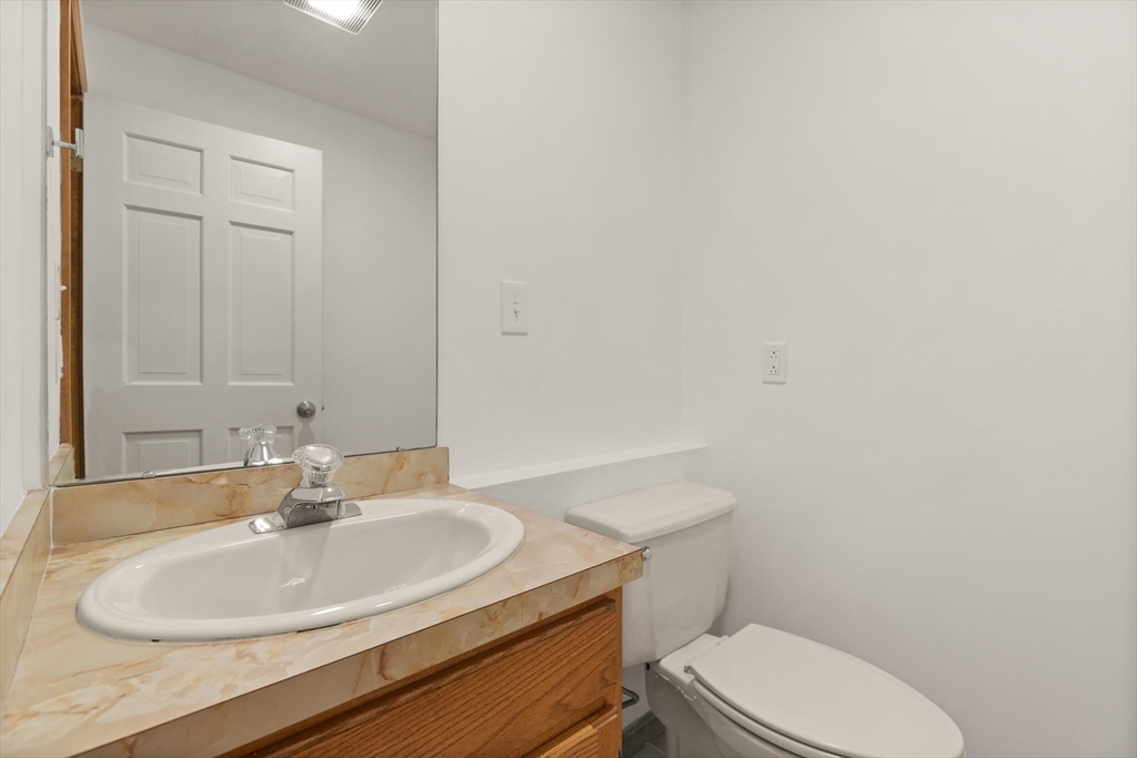 4 Evergreen Cir # 4
