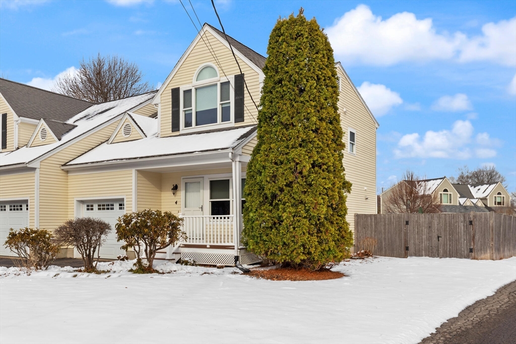 4 Evergreen Cir # 4