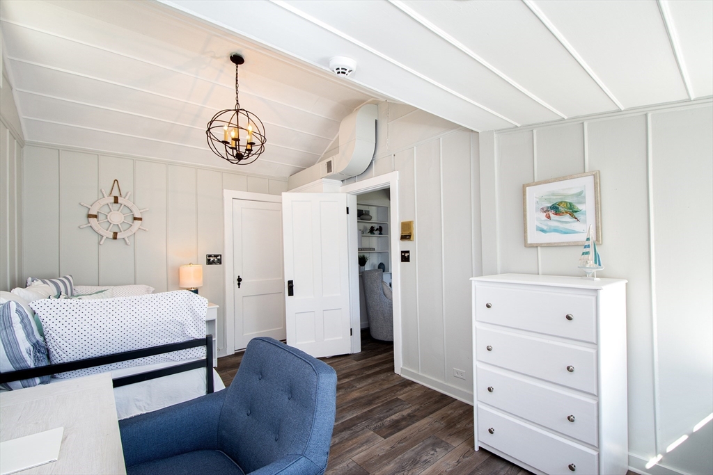 19 Hobart Lane Unit: JULY/AUG