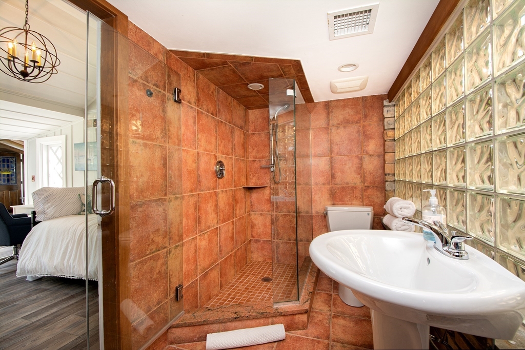 19 Hobart Lane Unit: JULY/AUG