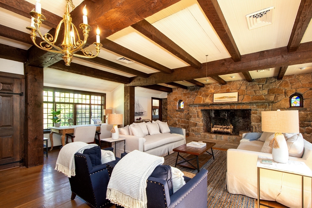 19 Hobart Lane Unit: JULY/AUG
