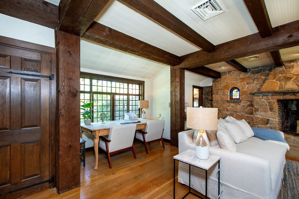 19 Hobart Lane Unit: JULY/AUG