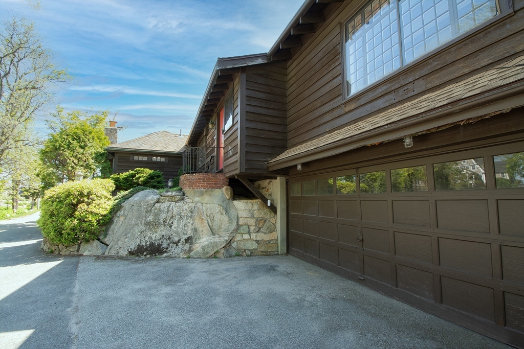 19 Hobart Lane Unit: JULY/AUG