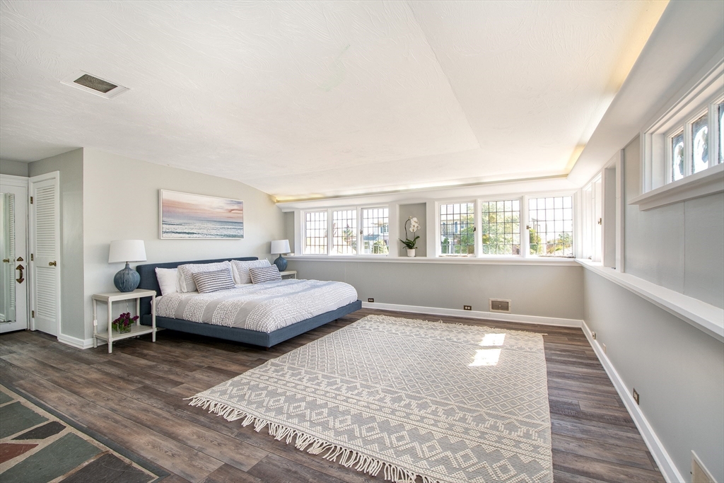 19 Hobart Lane Unit: JULY/AUG