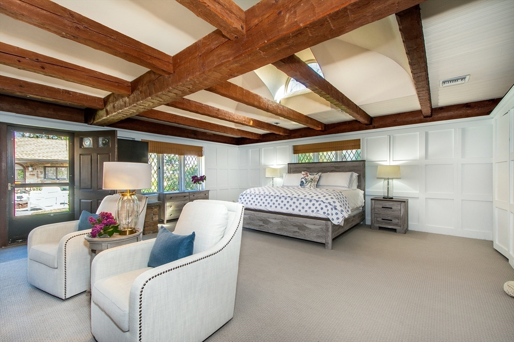 19 Hobart Lane Unit: JULY/AUG
