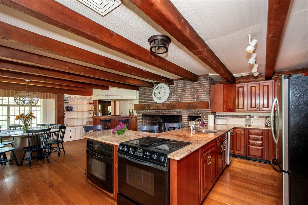 19 Hobart Lane Unit: JULY/AUG