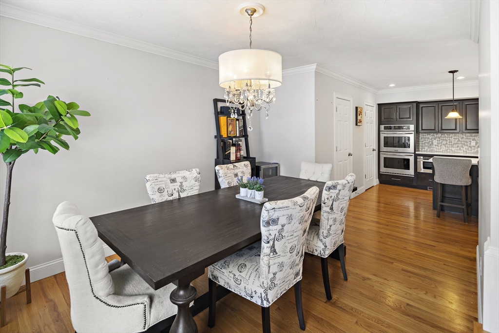 18 Hillsview St