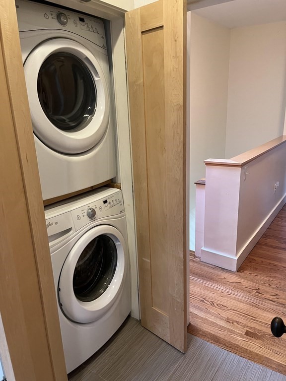49 Fort Ave # 2
