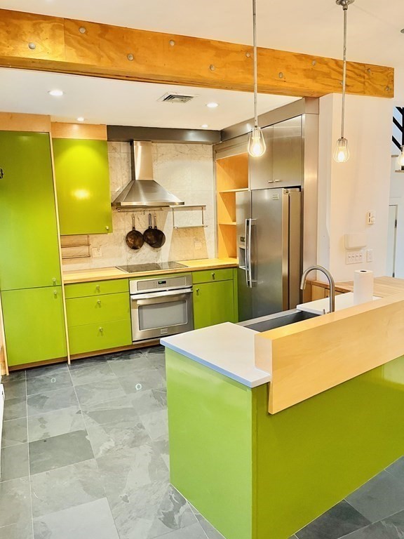 49 Fort Ave # 2