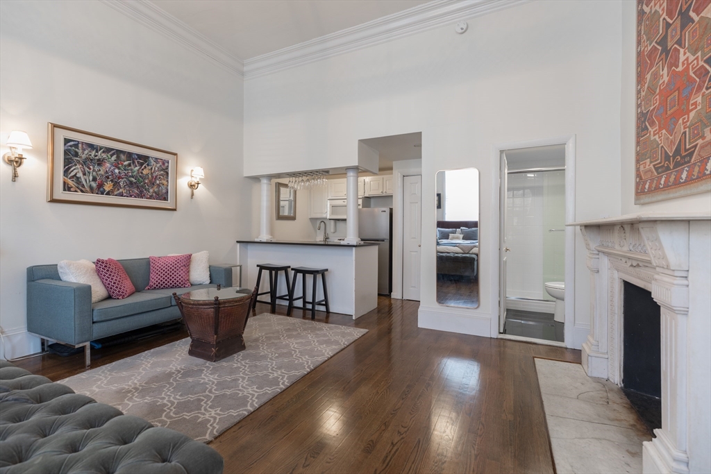 271 Beacon St # 1
