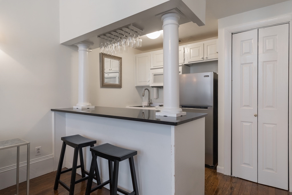 271 Beacon St # 1
