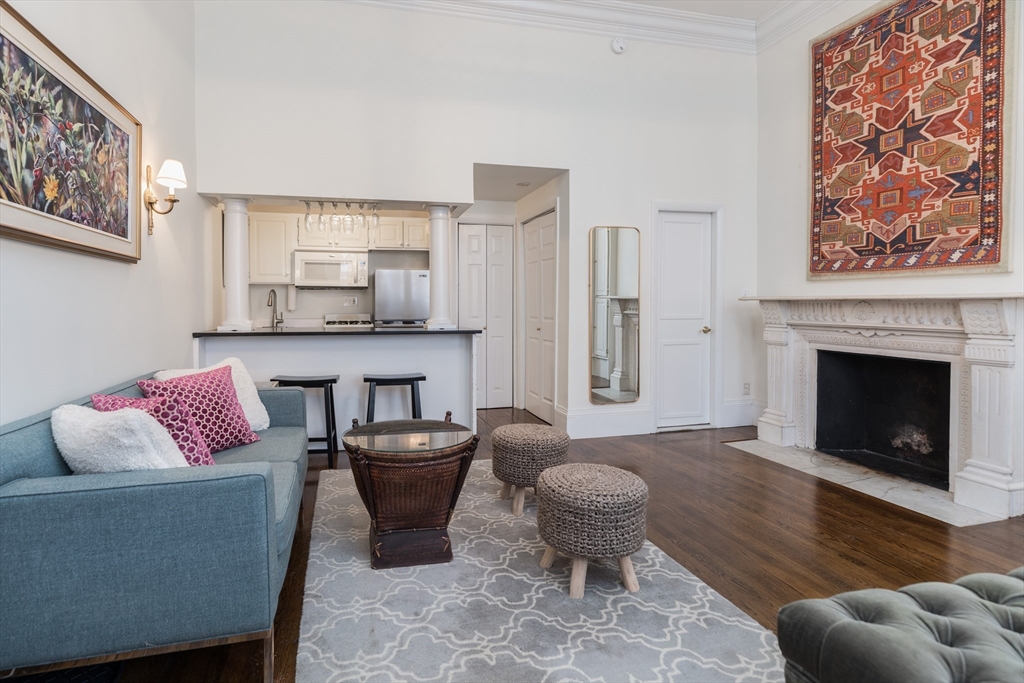 271 Beacon St # 1
