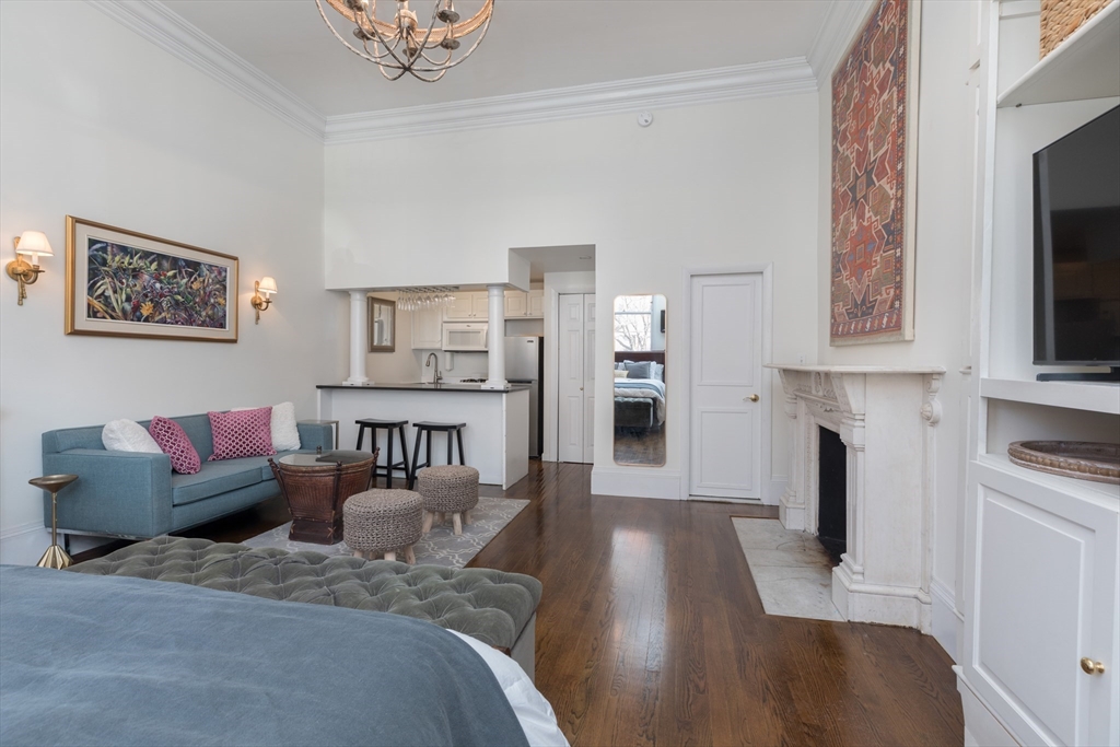 271 Beacon St # 1
