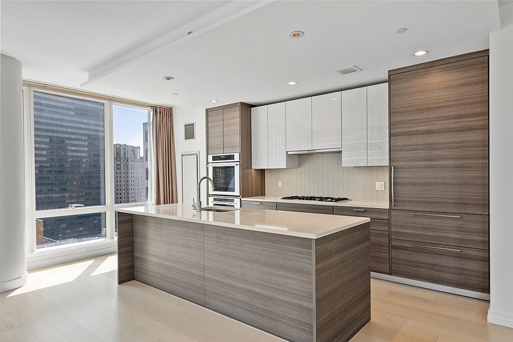 1 Franklin St # 2108