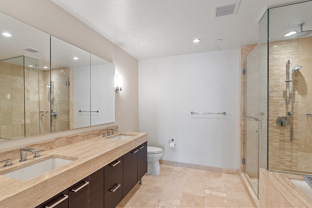 1 Franklin St # 2108