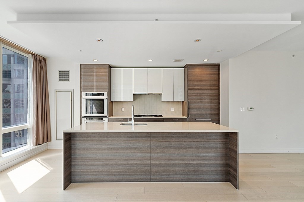 1 Franklin St # 2108