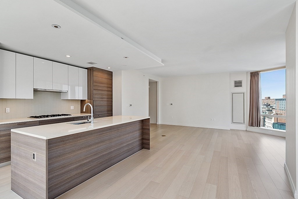 1 Franklin St # 2108