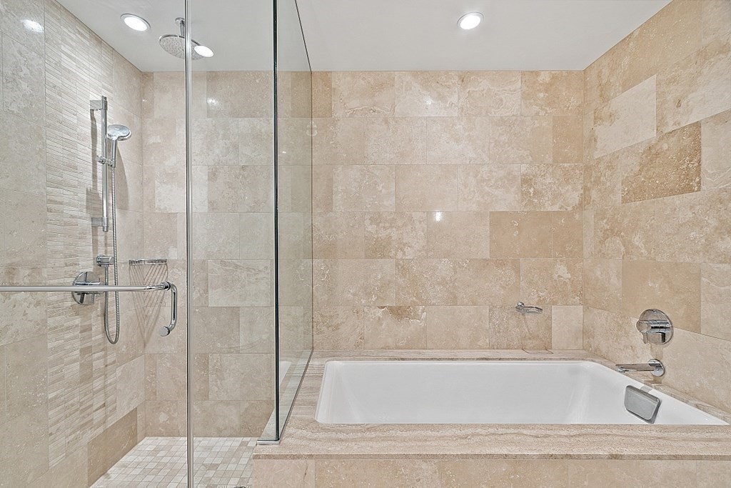 1 Franklin St # 2108