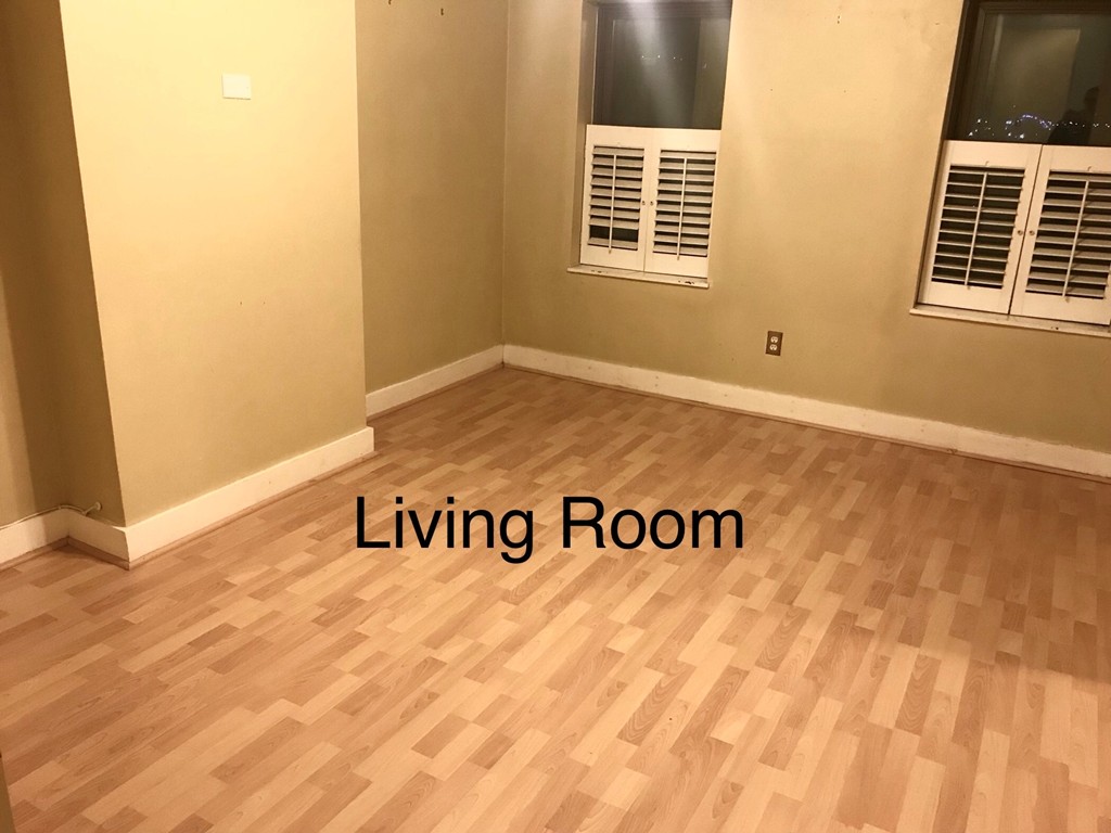 281 West Third St # 2