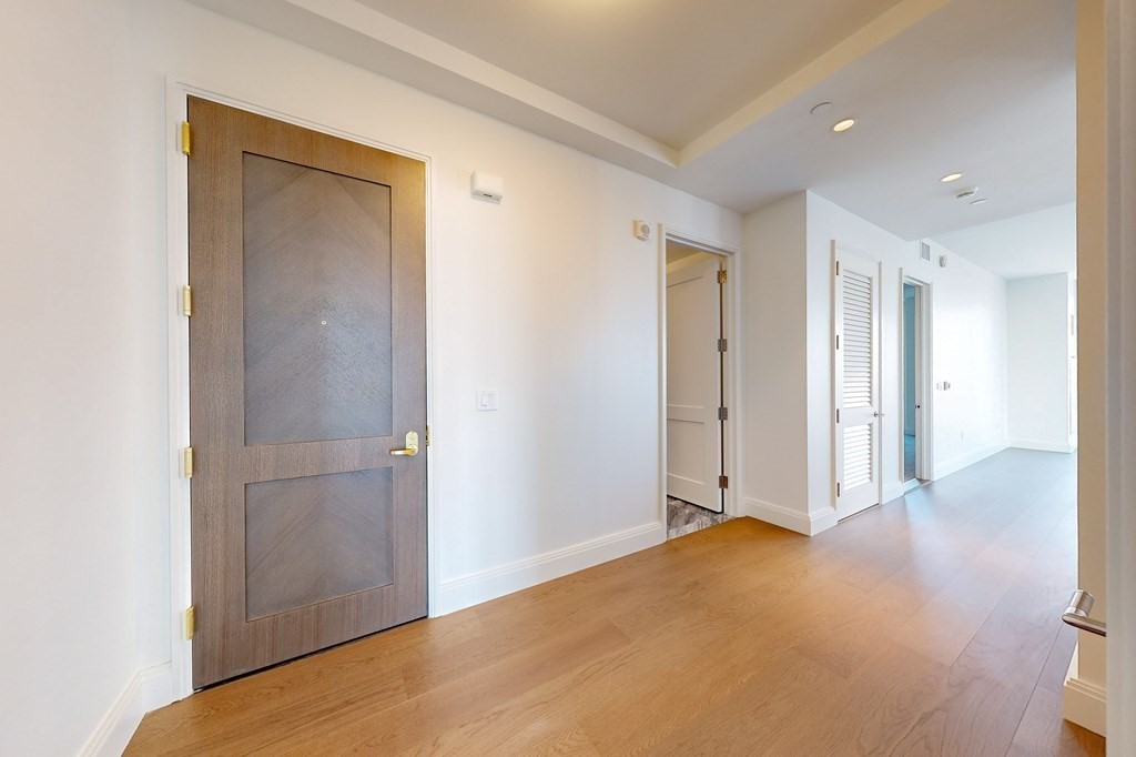 240 Devonshire Street # 4312