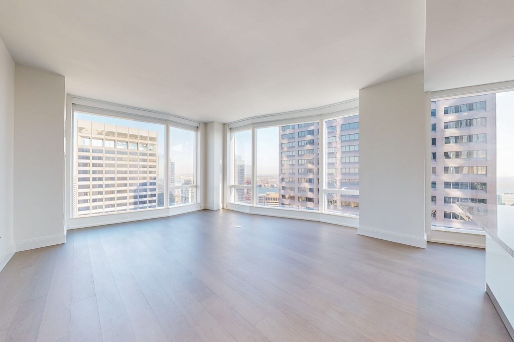 240 Devonshire Street # 4312