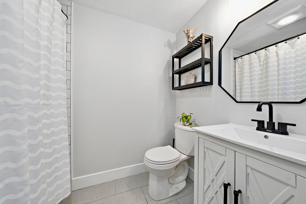 7 Birchwood Rd