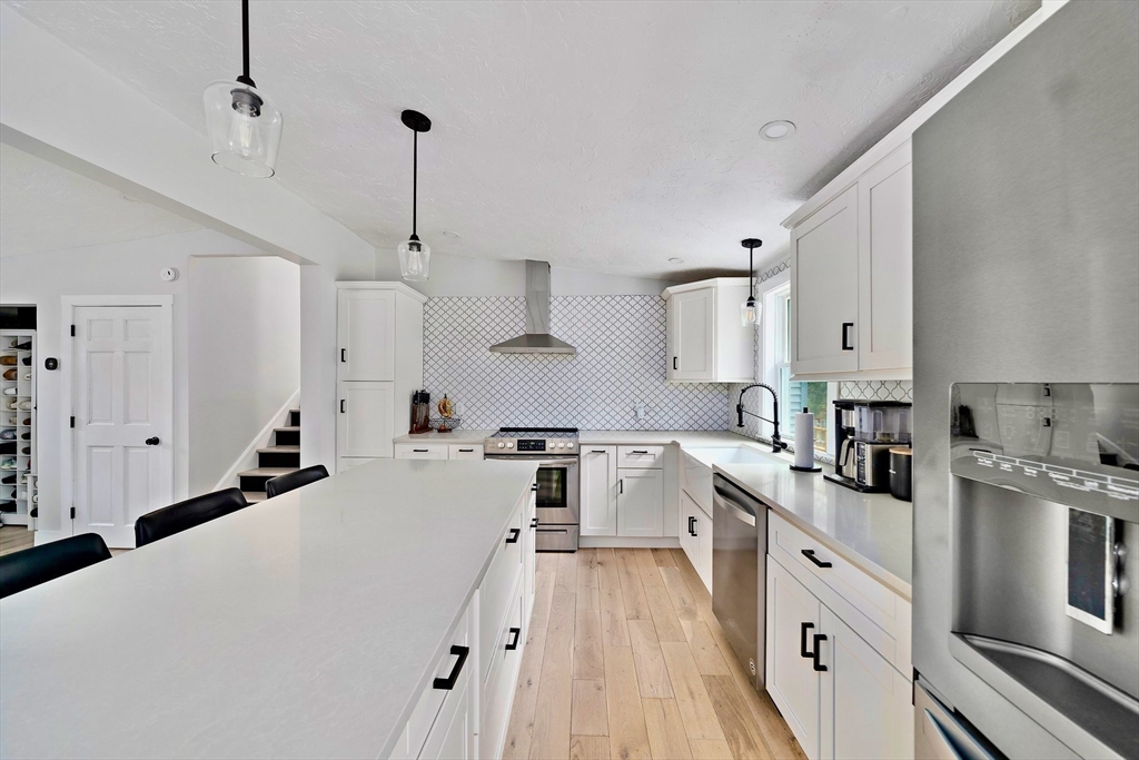 7 Birchwood Rd