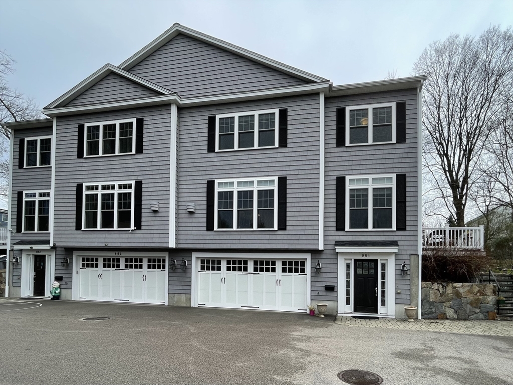 884 Chestnut St # 884