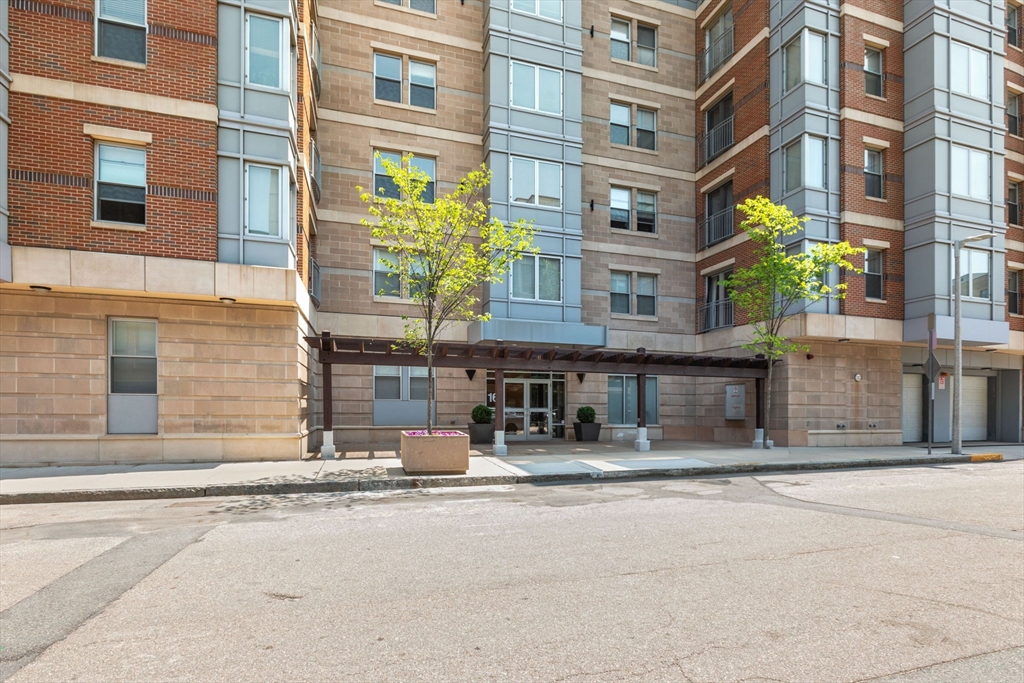 16 Miner Street # 301
