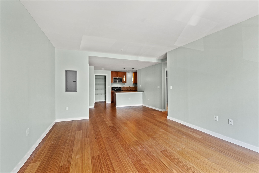 16 Miner Street # 301