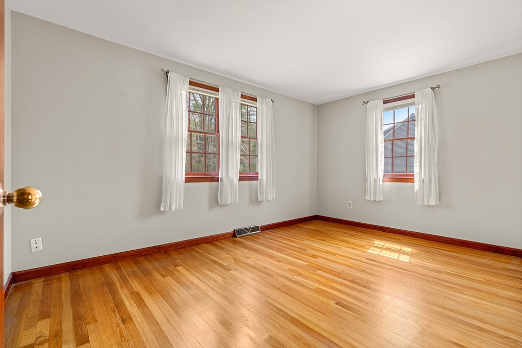 9 Prancing Road