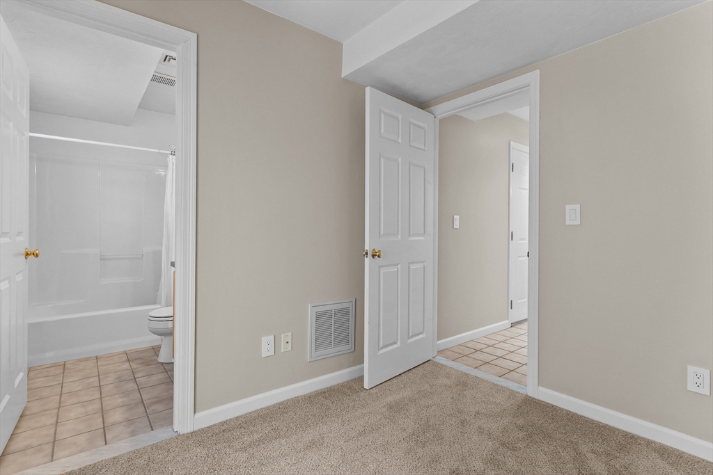 9B Victoria Garden # B