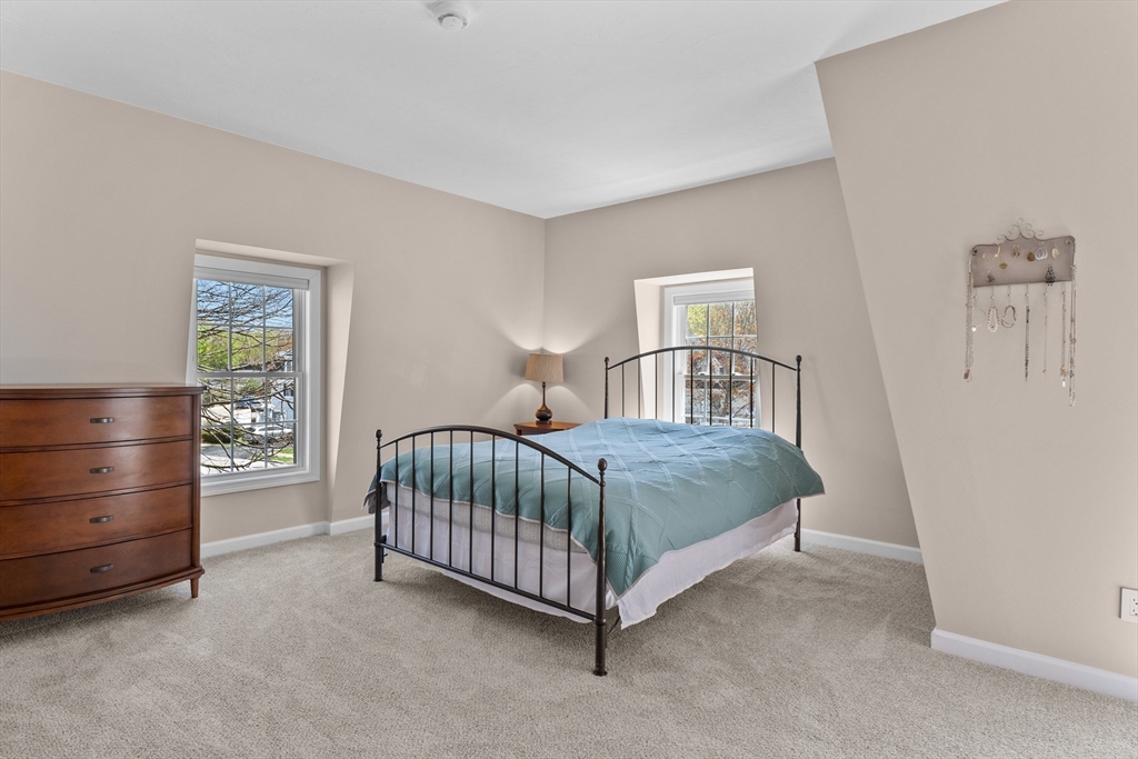 9B Victoria Garden # B