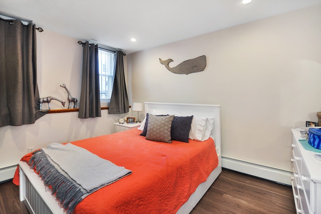 139 West Sixth St # 1