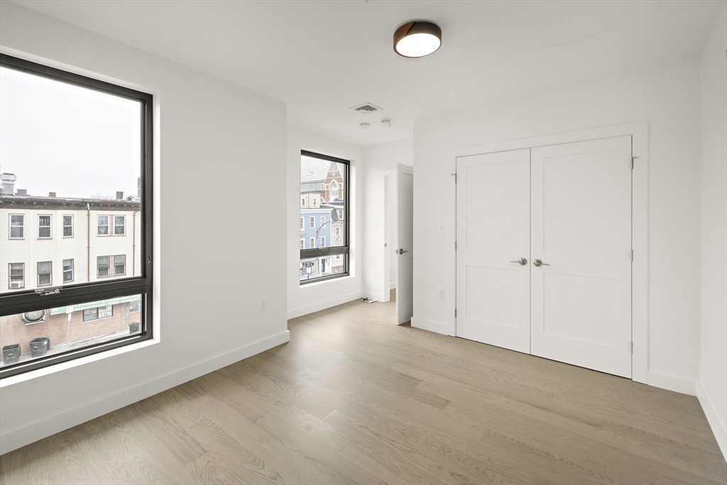 256 Dorchester St # 308