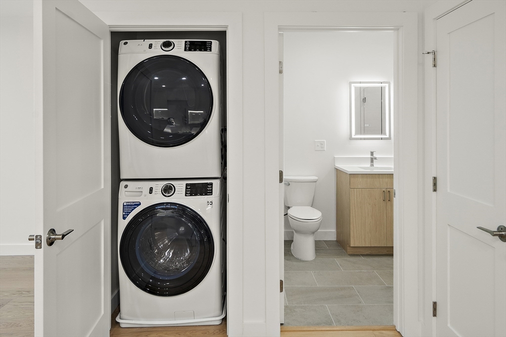 256 Dorchester St # 308