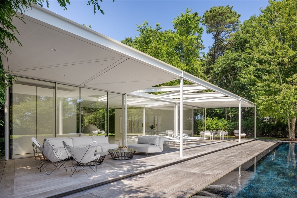 41 Cobbs Hill Road