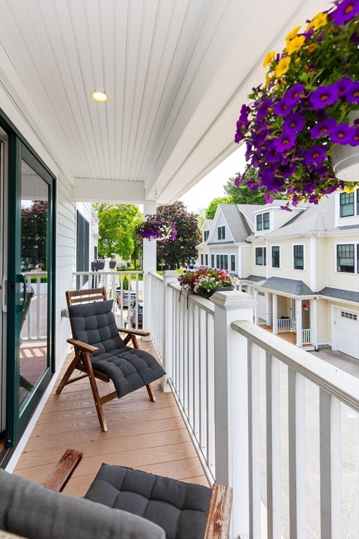 28 Park St # 2