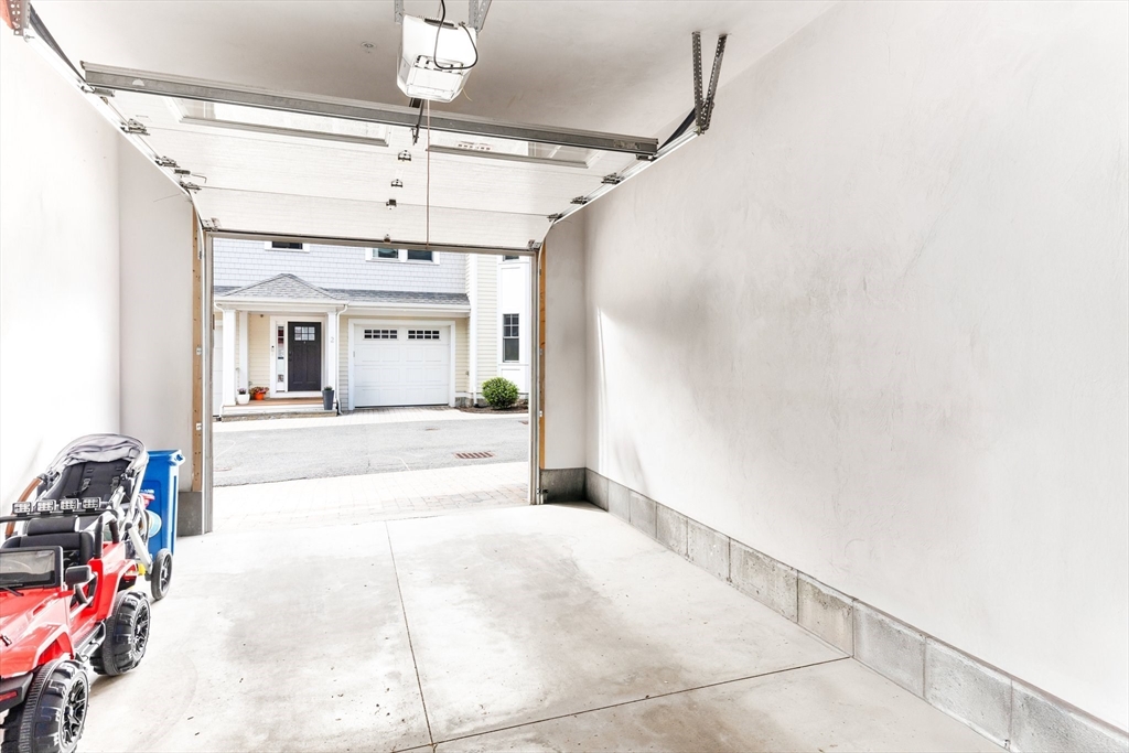 28 Park St # 2