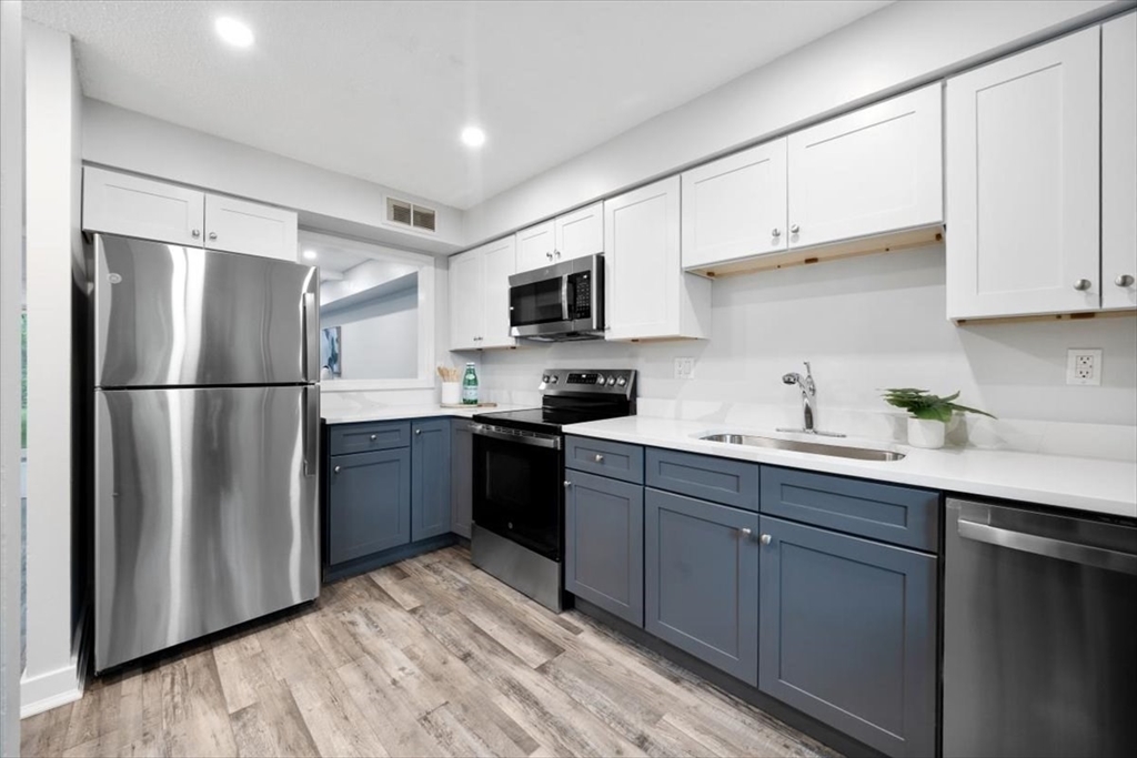 3 Beals Cove Rd Unit: E