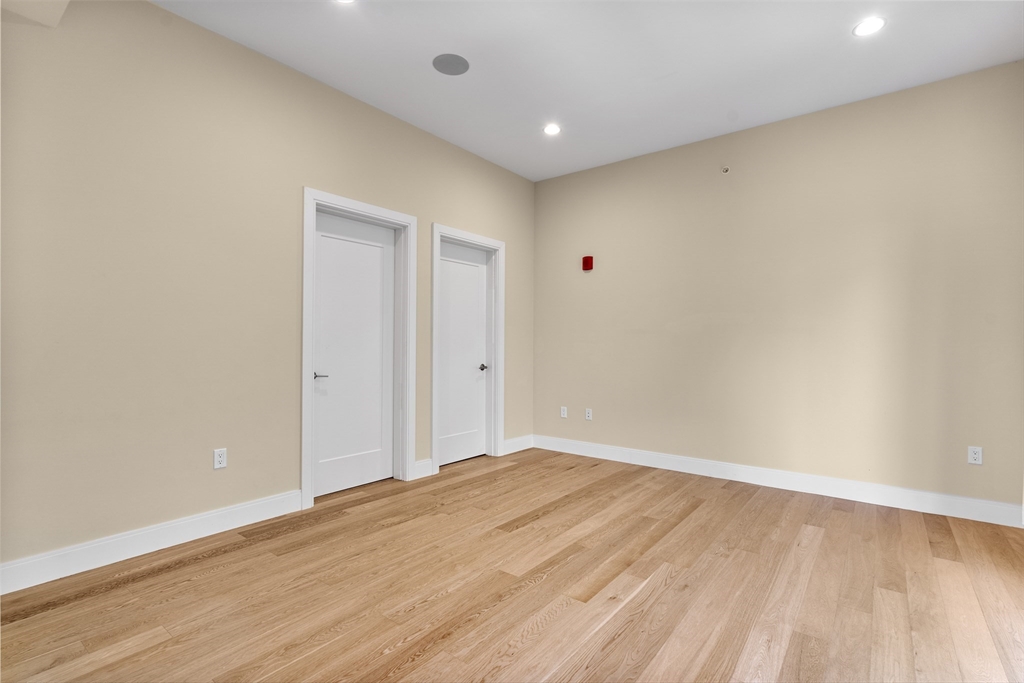 488 Dorchester # 4I