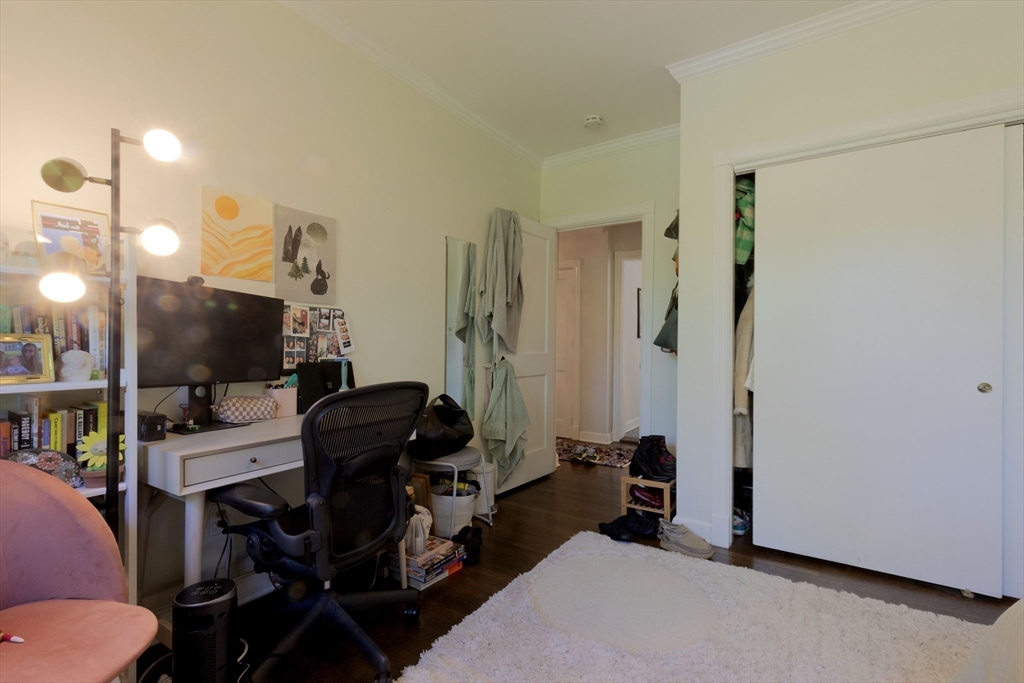 1400 Commonwealth Ave # 12