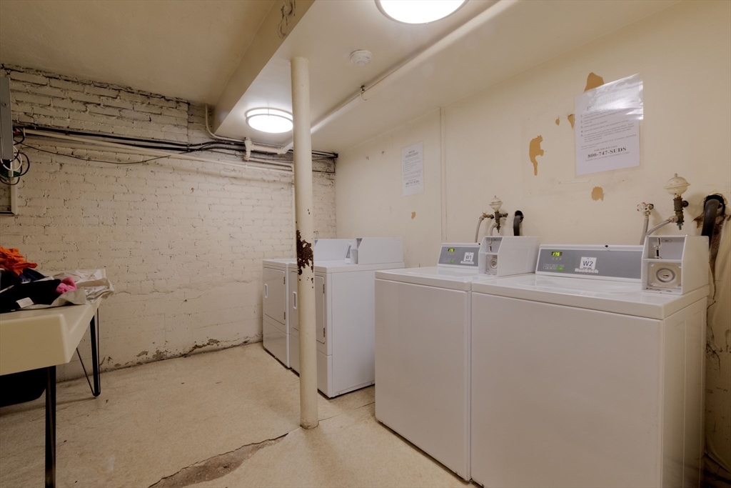 1400 Commonwealth Ave # 12