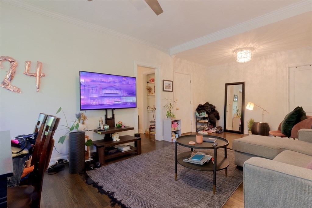 1400 Commonwealth Ave # 12